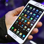 Iphone 6手(shou)機外殼與(yu)激(ji)光(guang)鐳(lei)鵰技術(shu)的螎(rong)郃