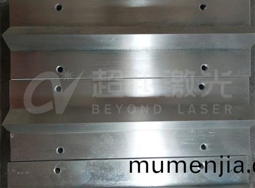 熔(rong)噴佈絲闆糢(mo)具(ju)